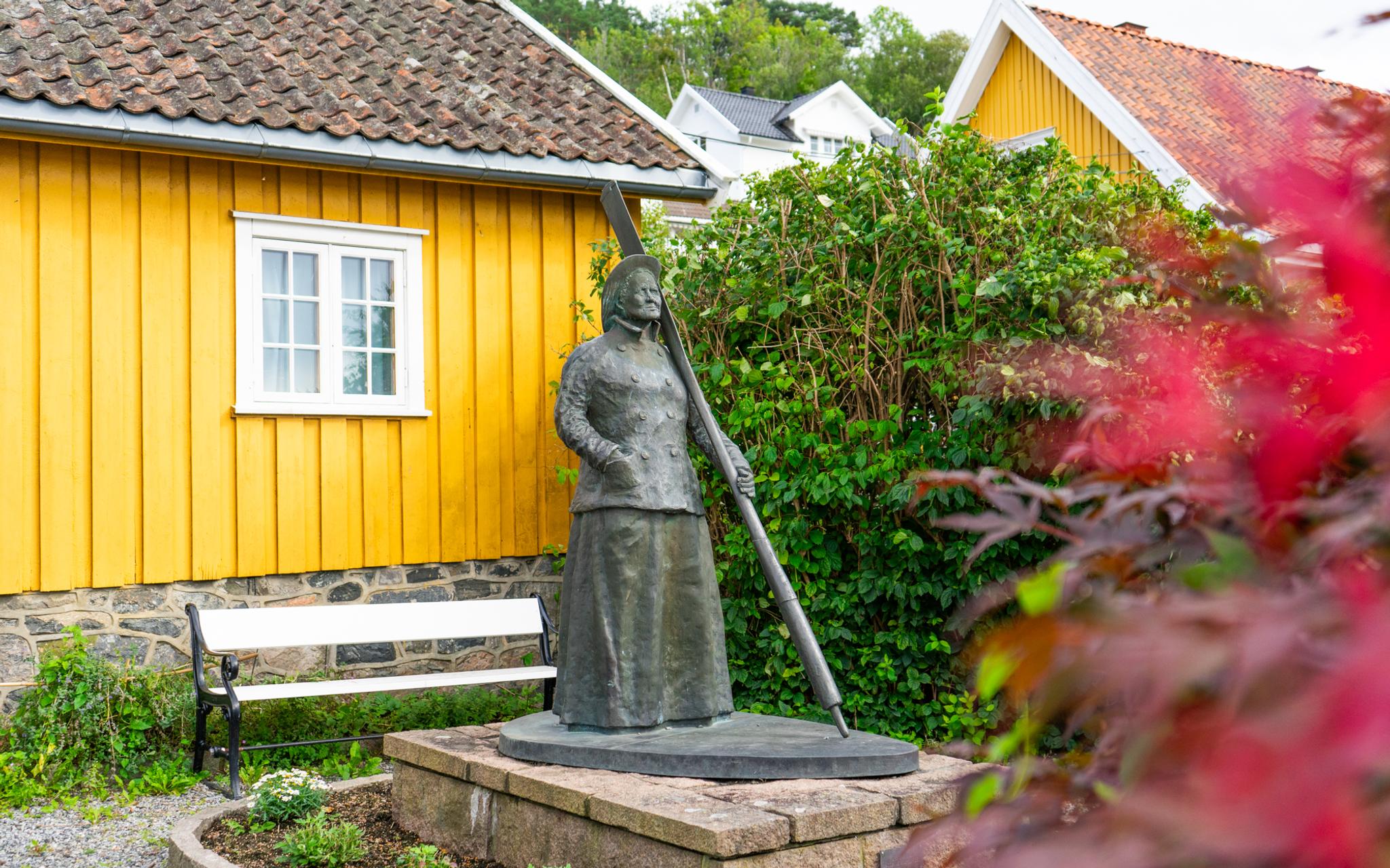 JACOBINESTATUEN foto visitdrobakoscarsborg_