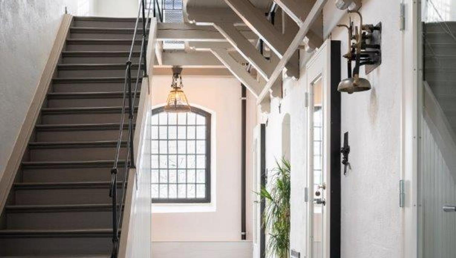 Historisk sus i fengselet som no er hotell