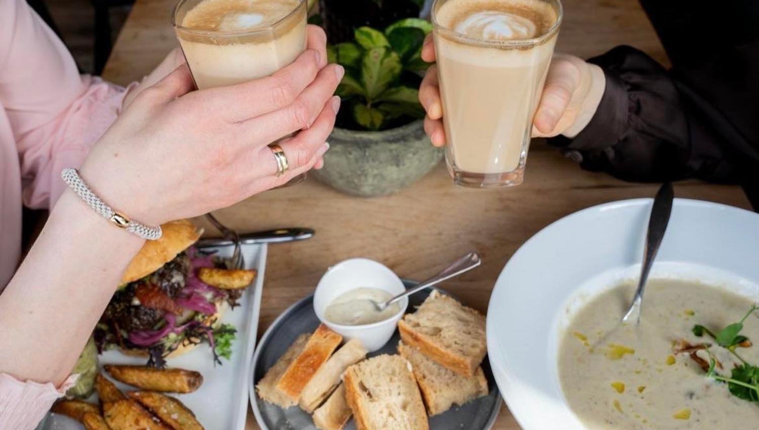 Kaffe og lunsj hos Matfatet