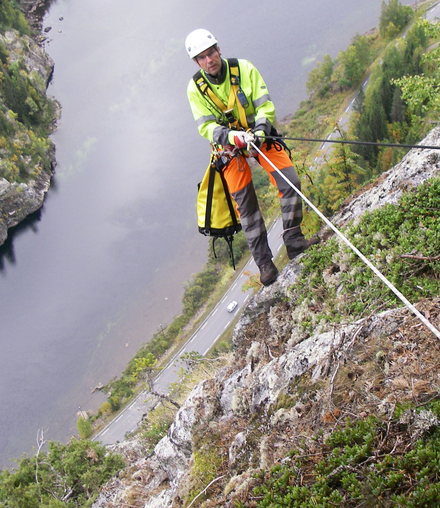 Climbing h LESLIE 09 jpg
