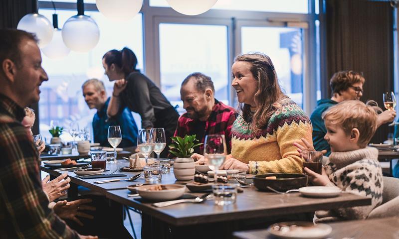 Polfareren Restaurant - Svalbard Hotell