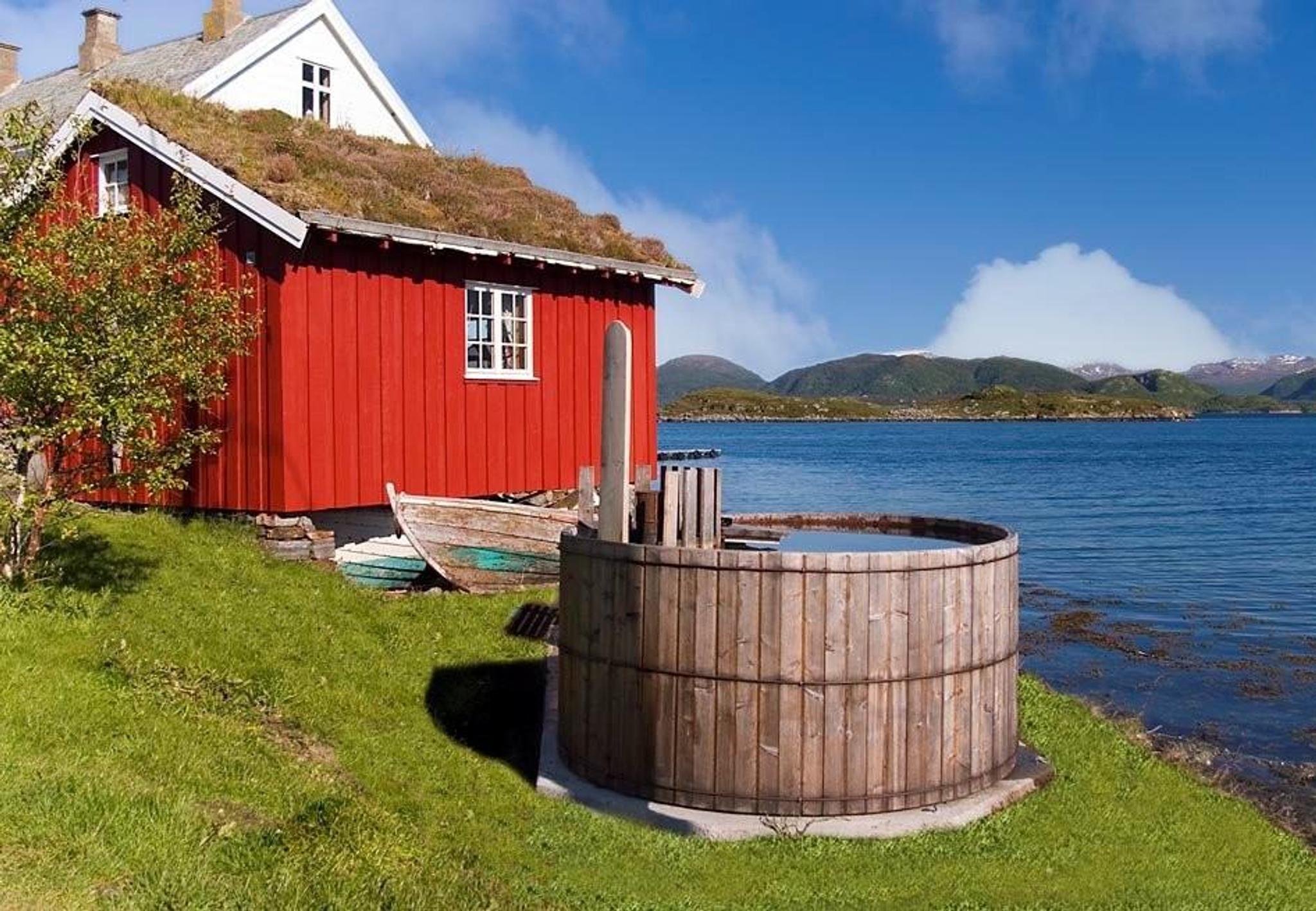 Cabin rental at Strømsholmen Sea Sports Centre