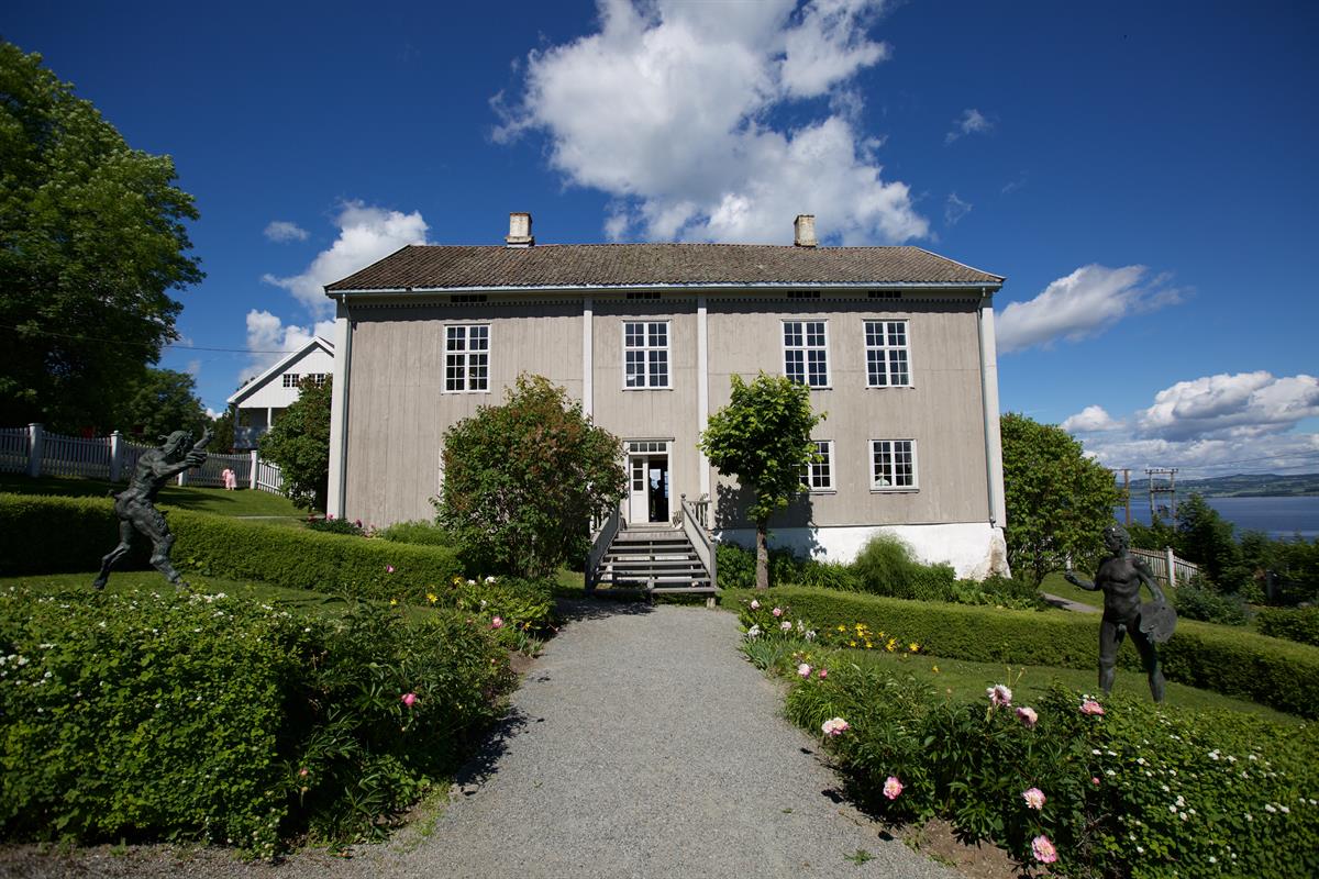 Peder Balke-senteret. Hagen.