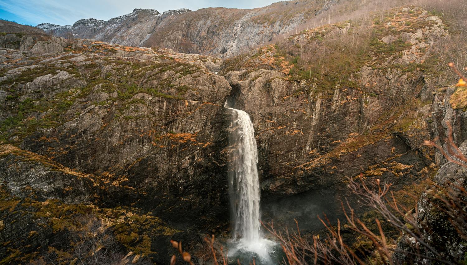 The waterfall in all its glory