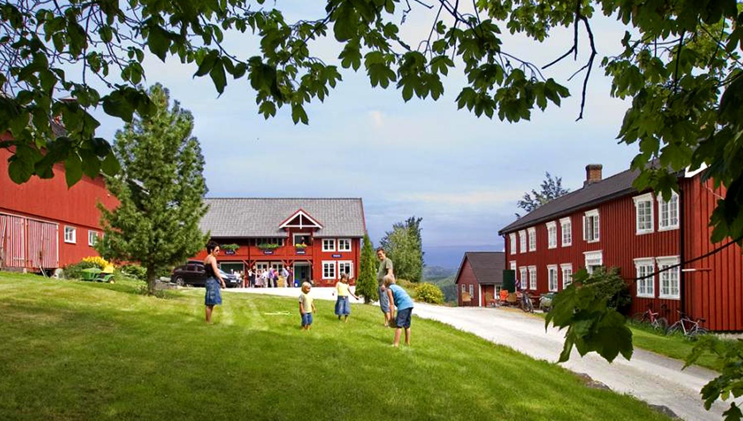 Berg farm - in the courtyard