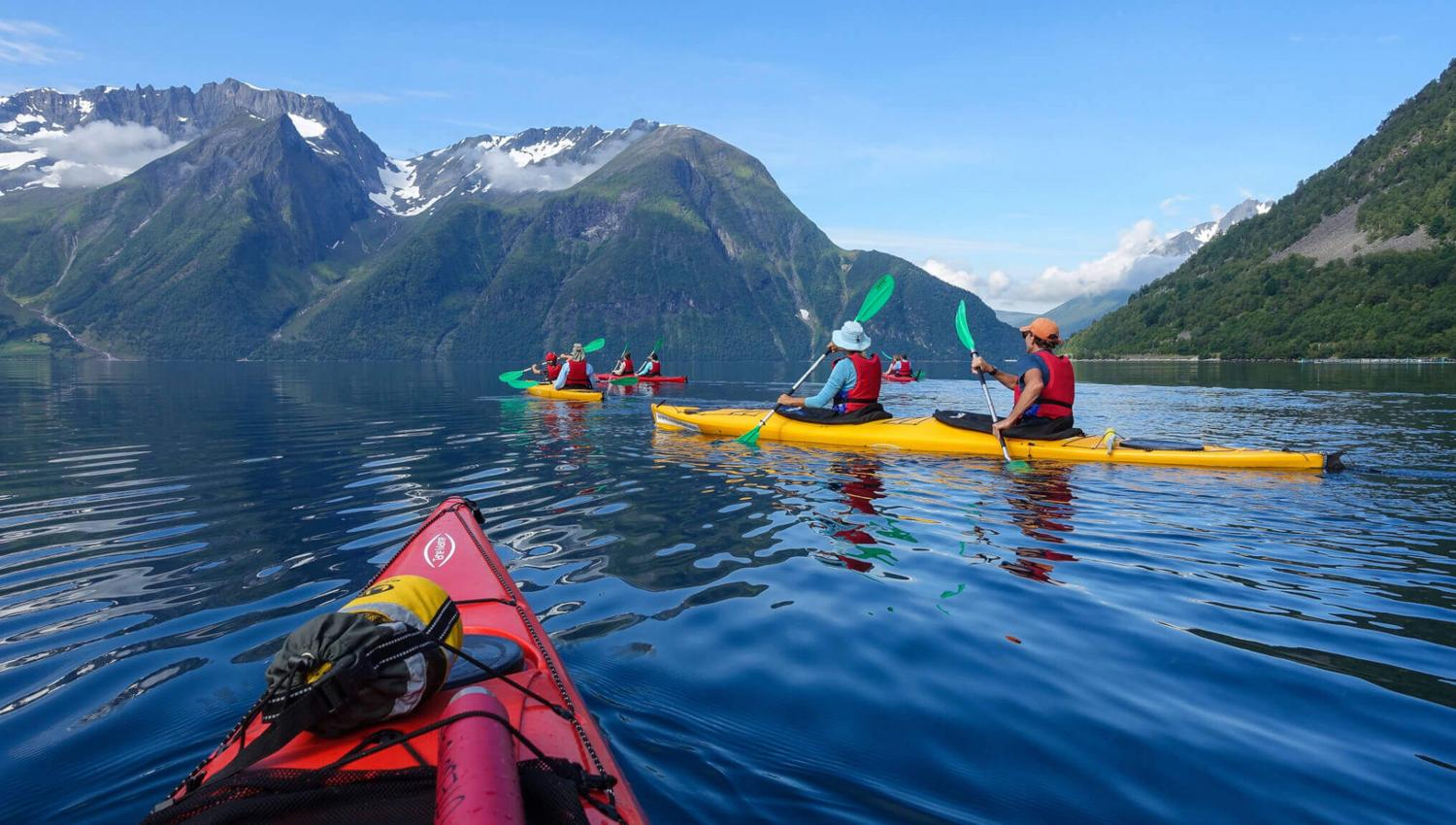 Kajakk på fjorden i Åndalsnes