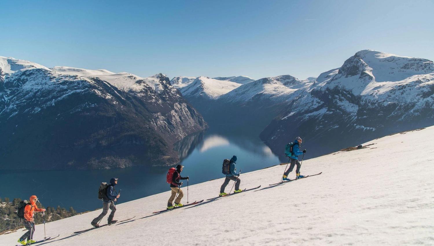 Skitouring week in the Sunnmøre Alps