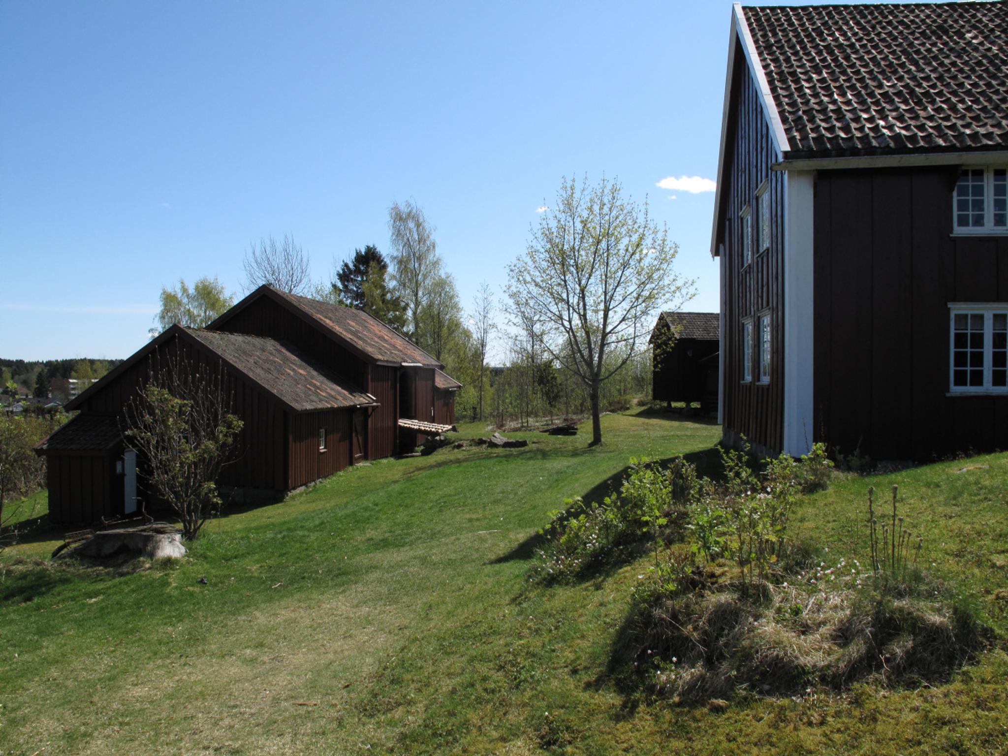 To svarte hus