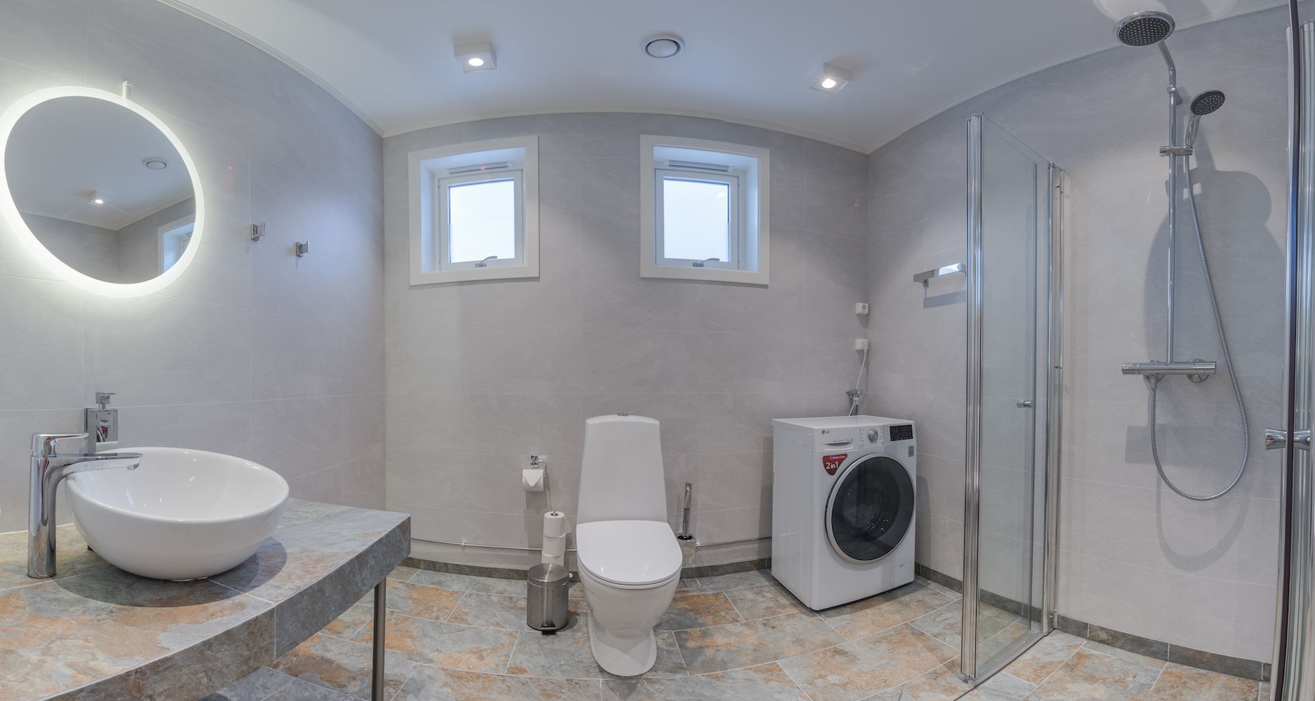 Common bathroom with washing machine 