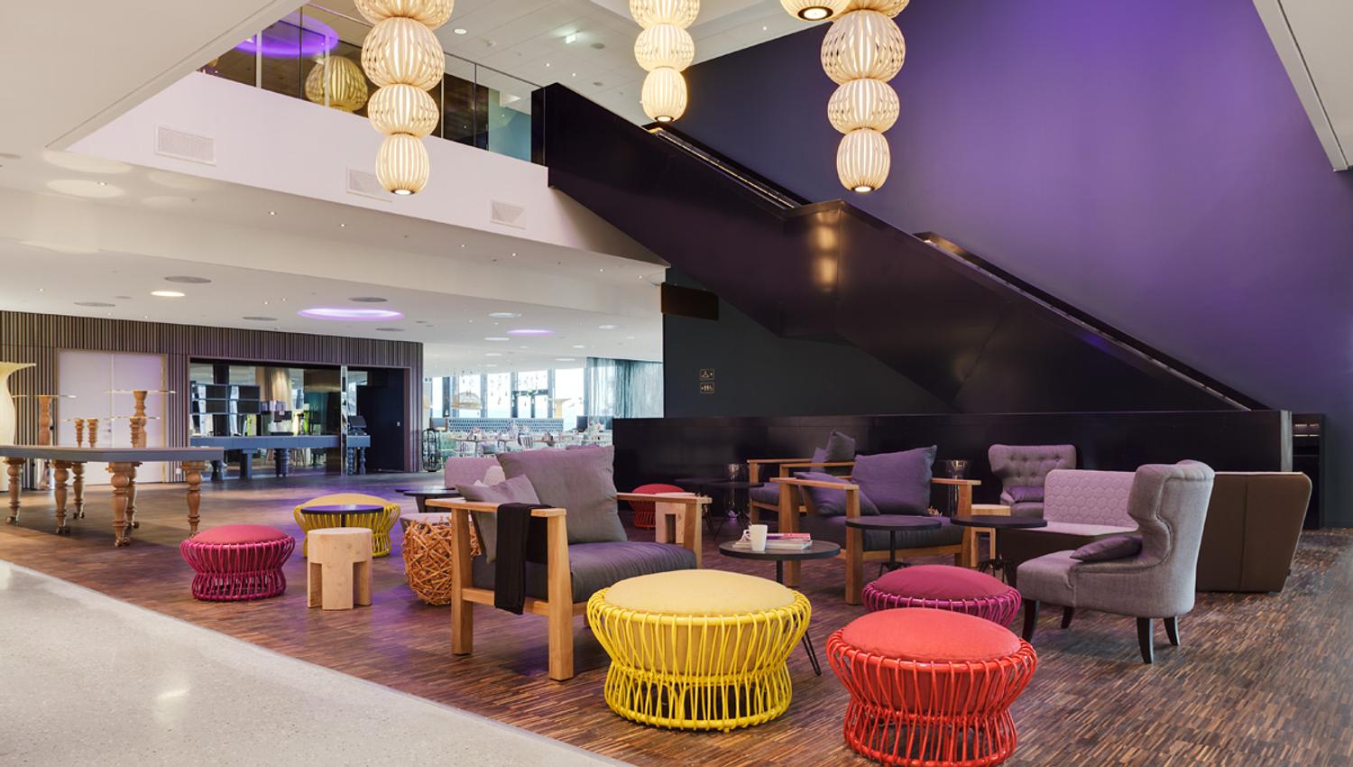 lobby med loungeplasser