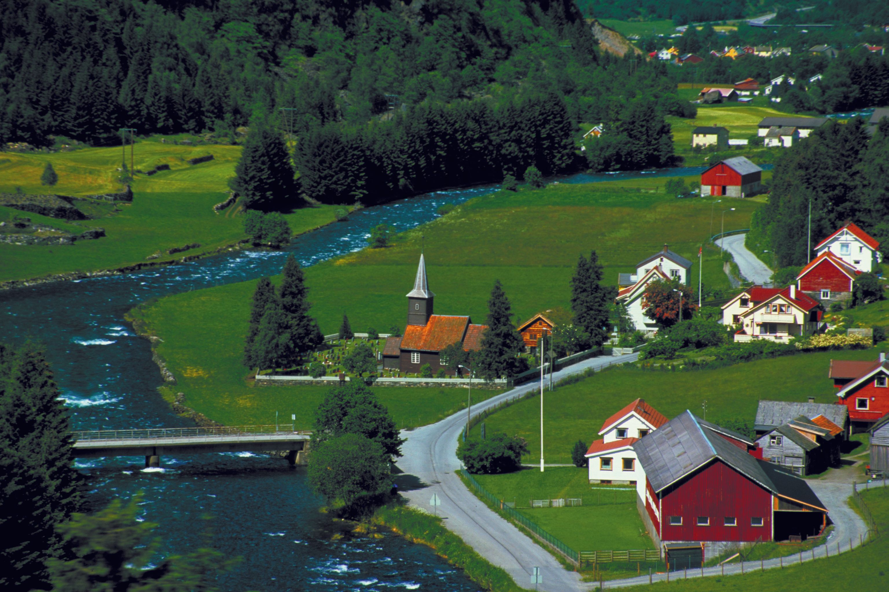 Flåm kyrkje