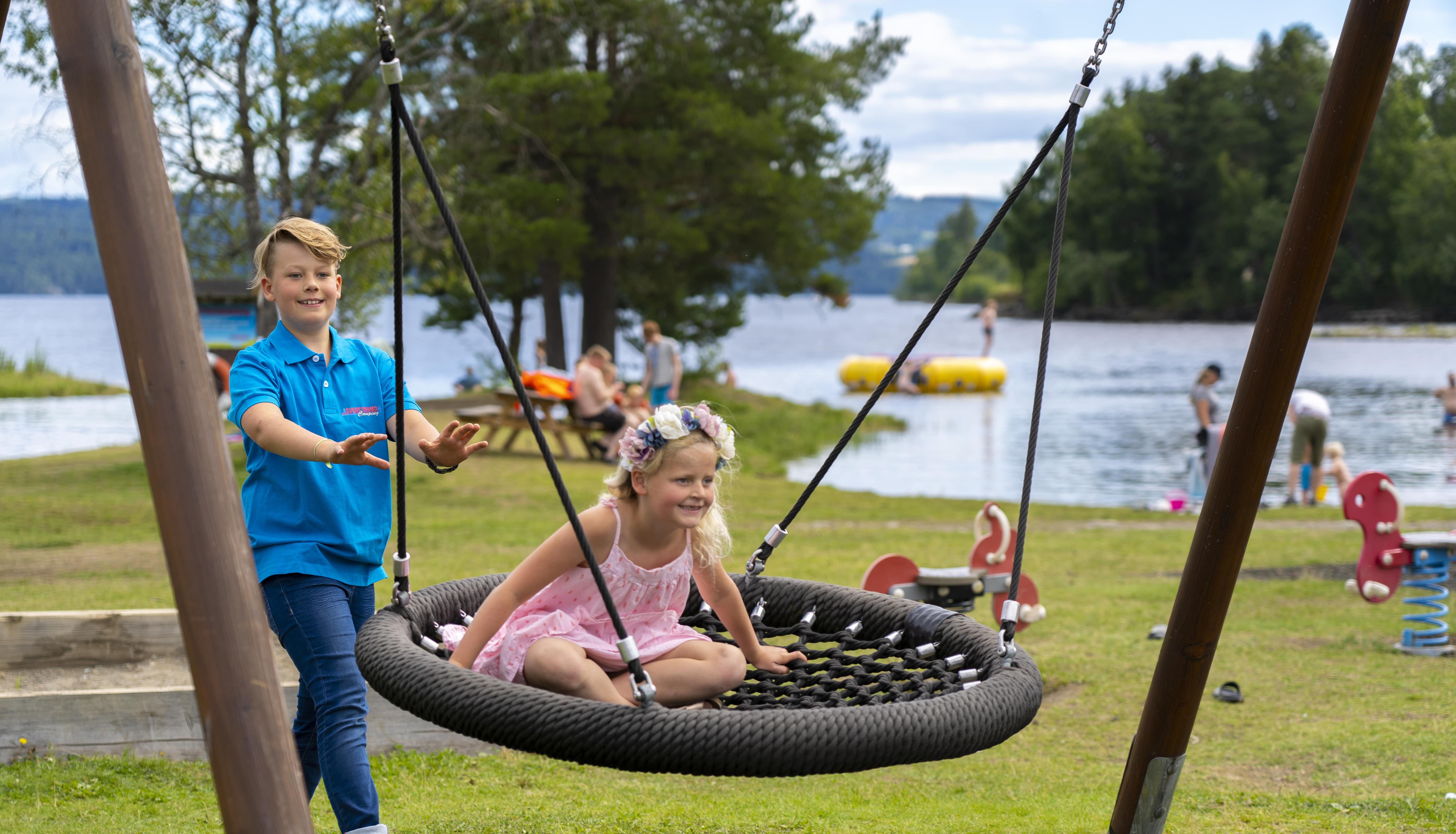 Eager children remember at Sveastranda Camping