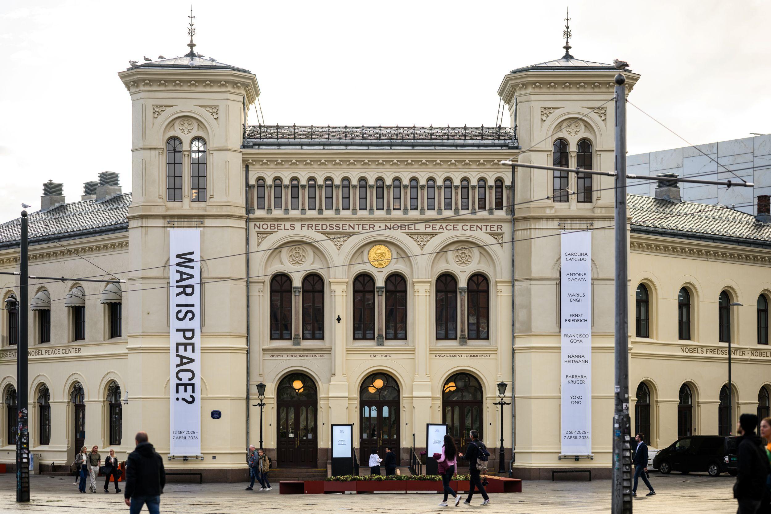 NPC War is Peace åpning-164