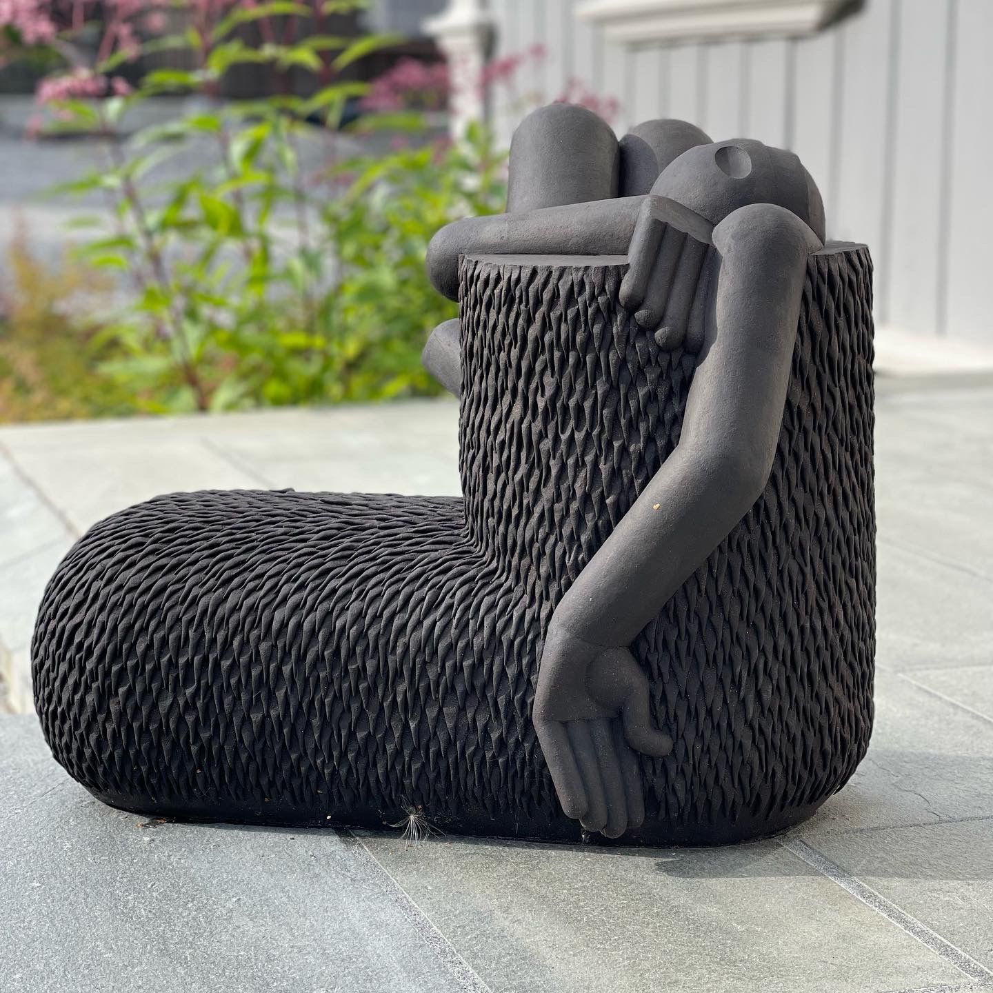 skulptur i svart