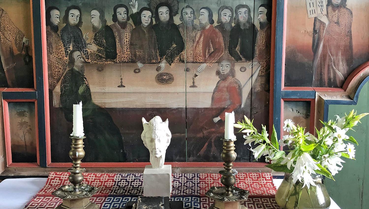 The altar in Lomen Stave Church