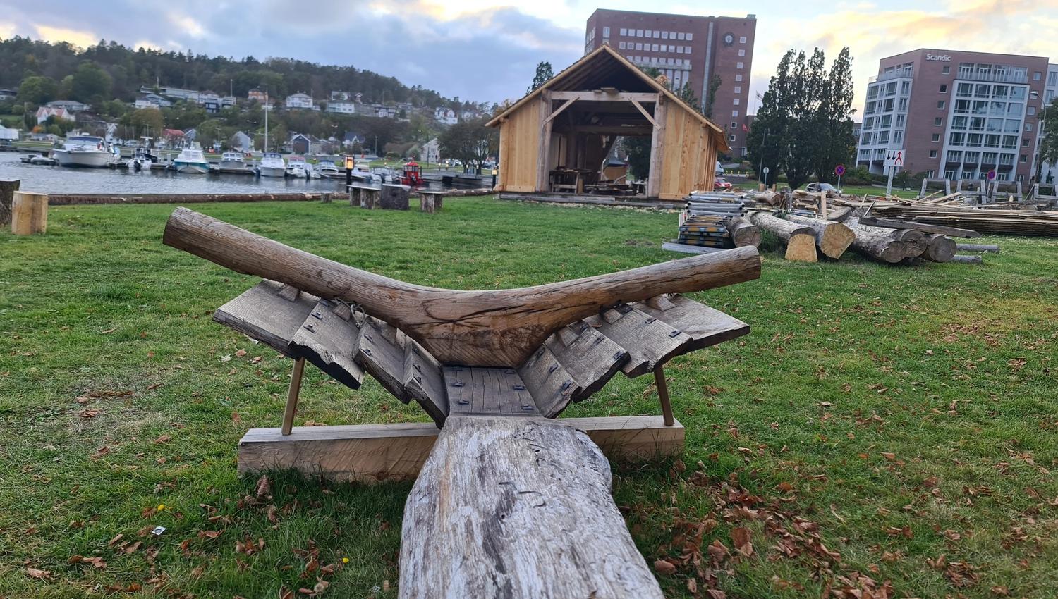 Byggeplassen med Park Hotel i bakgrunnen