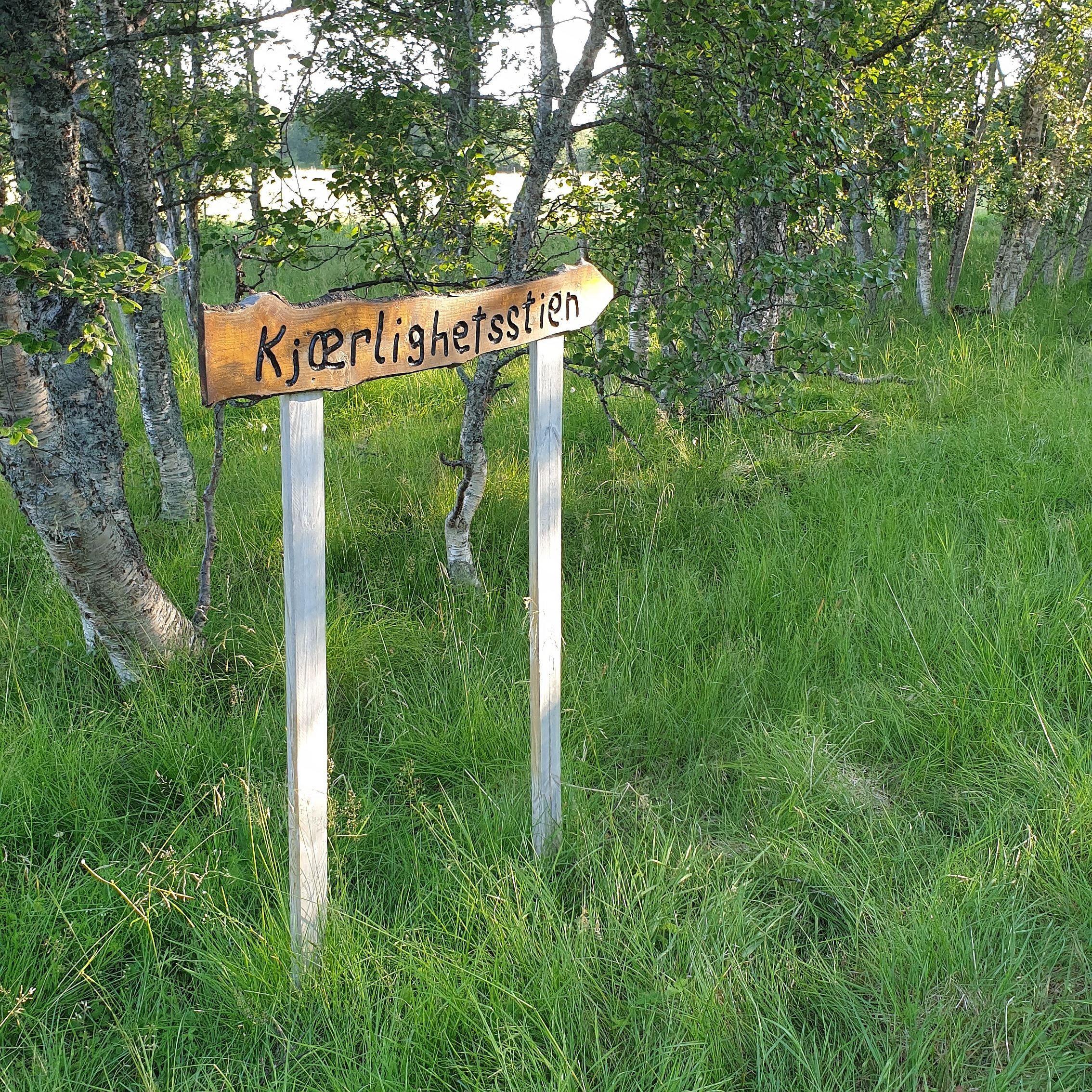 kjærlighetsstien tur skilt
