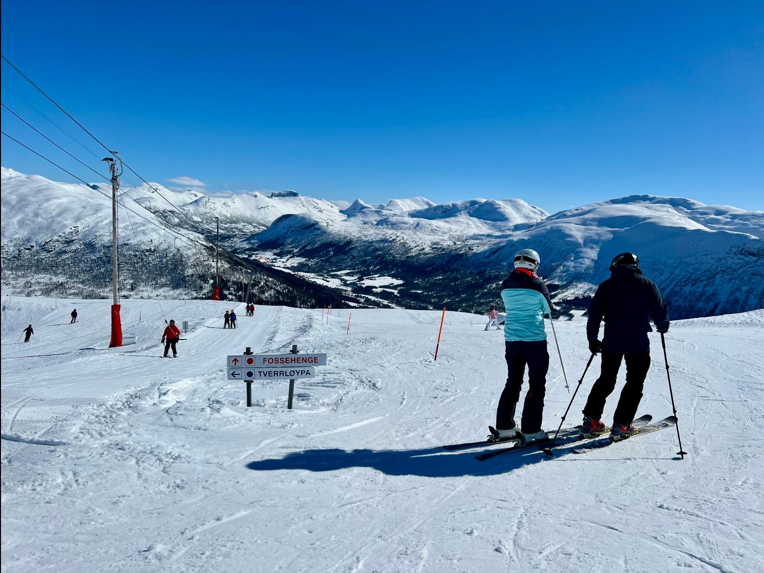Kos deg i bakkane på Hornindal Skisenter