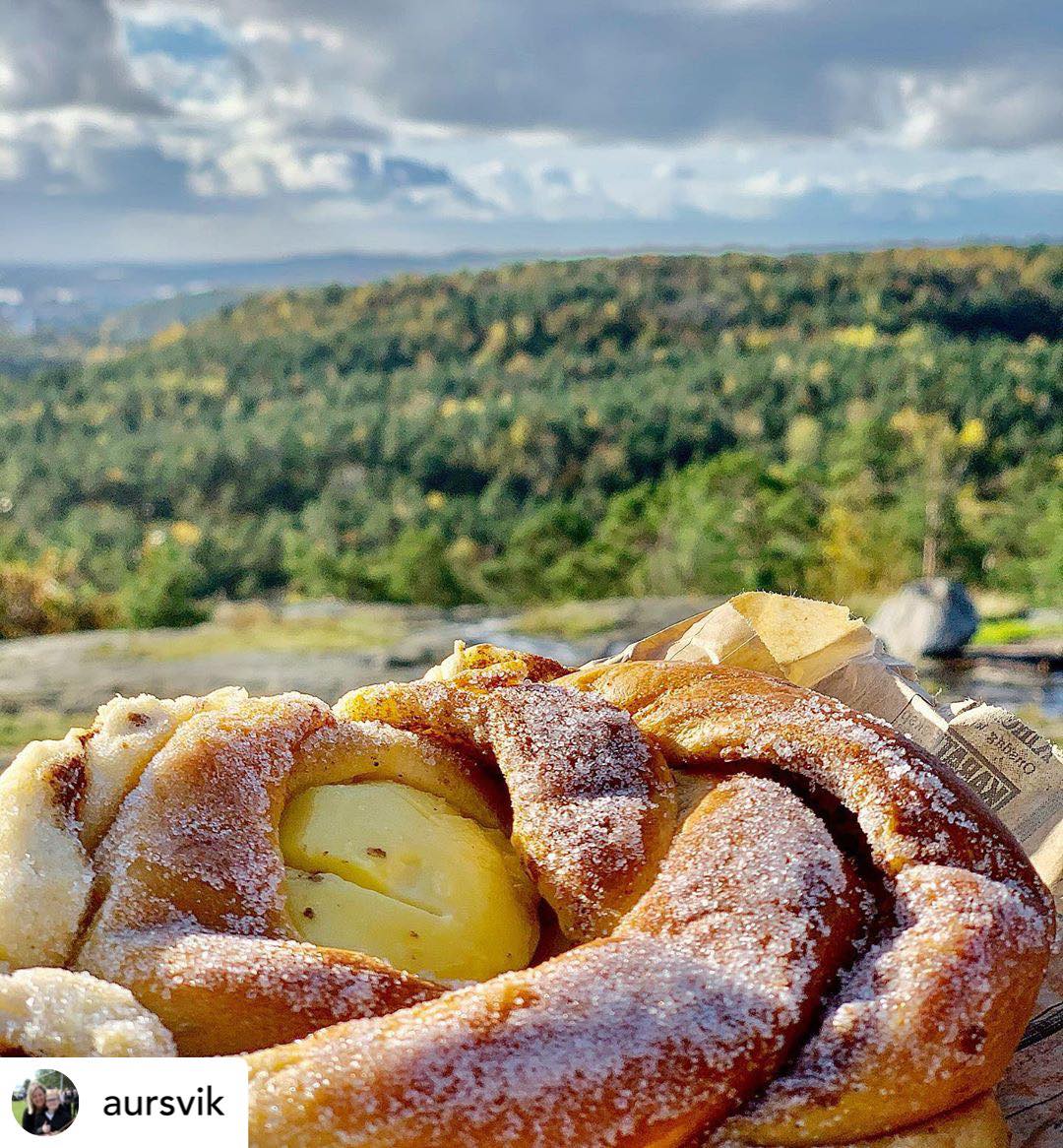 "Kaneldrøm" kanelbolle med gul krem