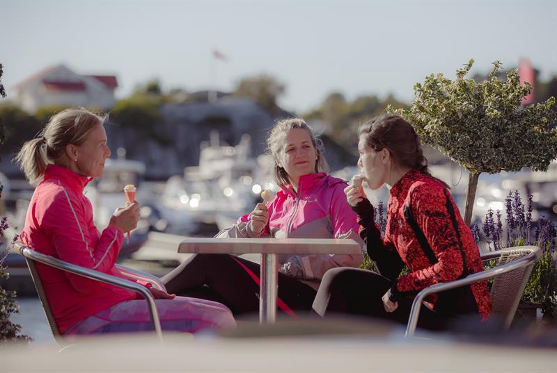 Cycle  route from Langesund to Kragerø, icecream at Valle