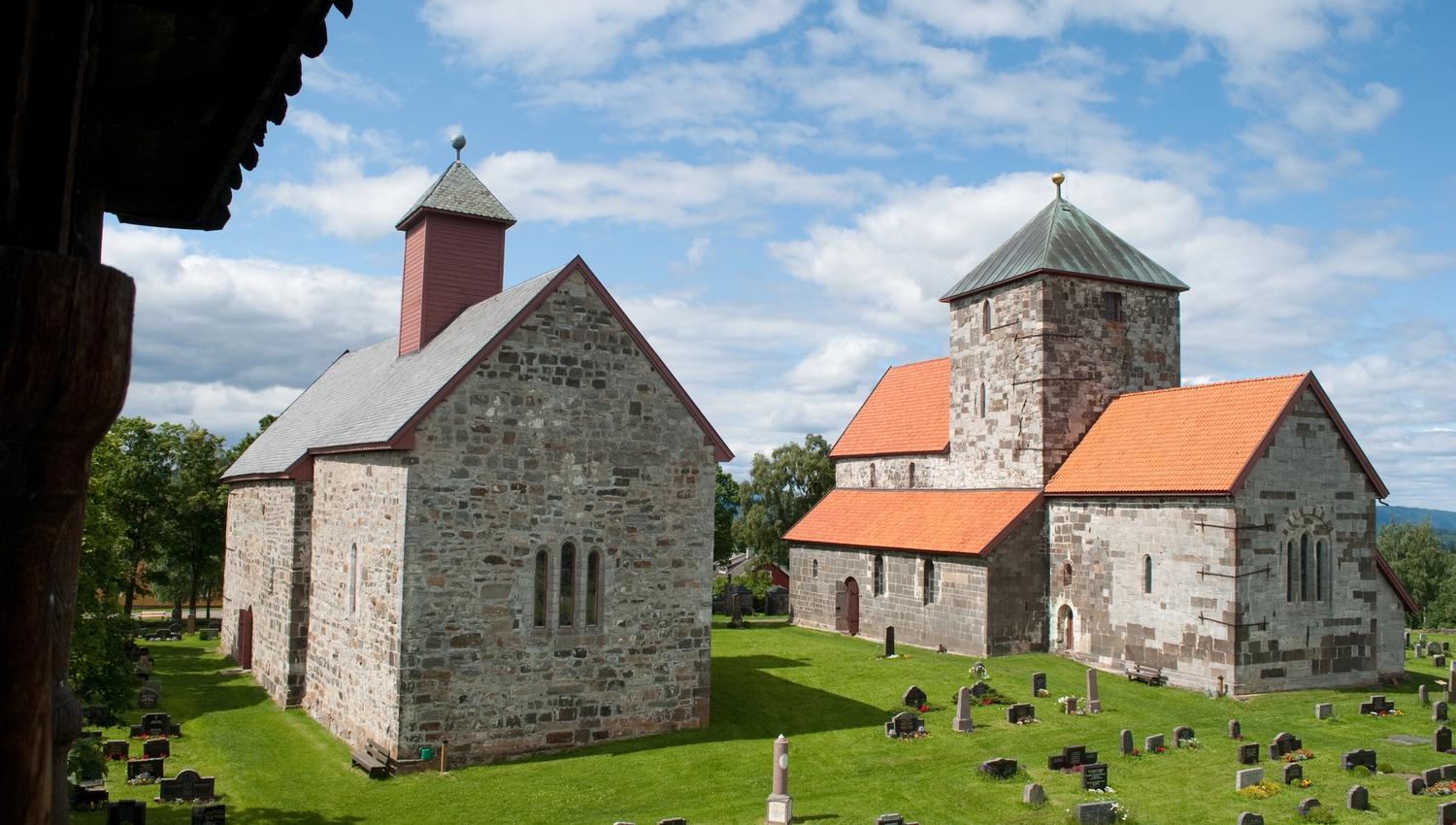 Søsterkirkene på Granavollen