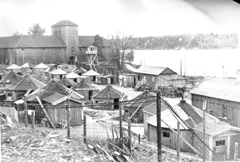 Teltene i tysk Fangeleir Oksenøen under andre verdenskrig.