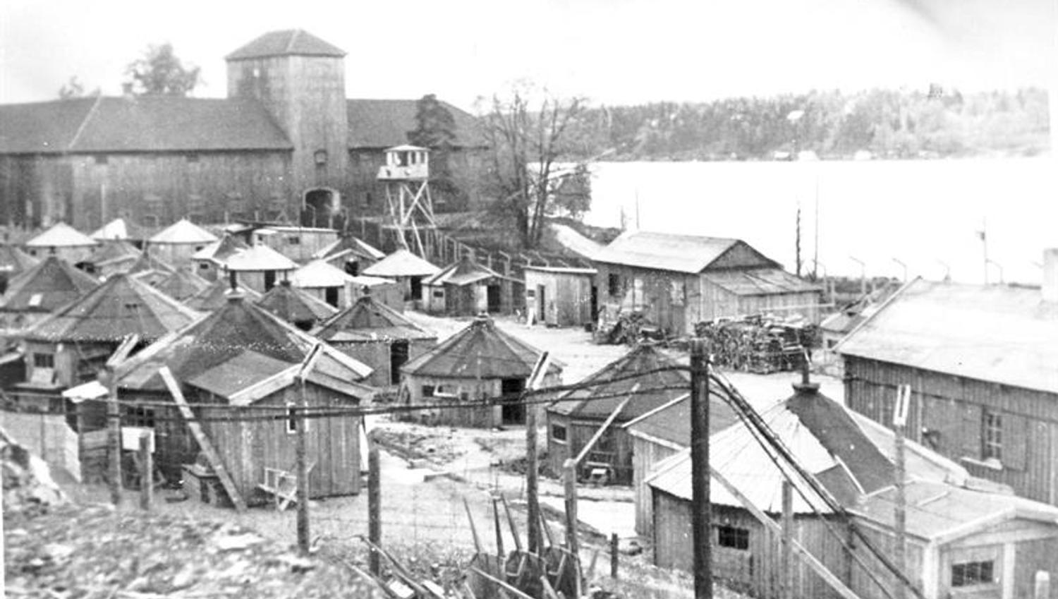 Teltene i tysk Fangeleir Oksenøen under andre verdenskrig.