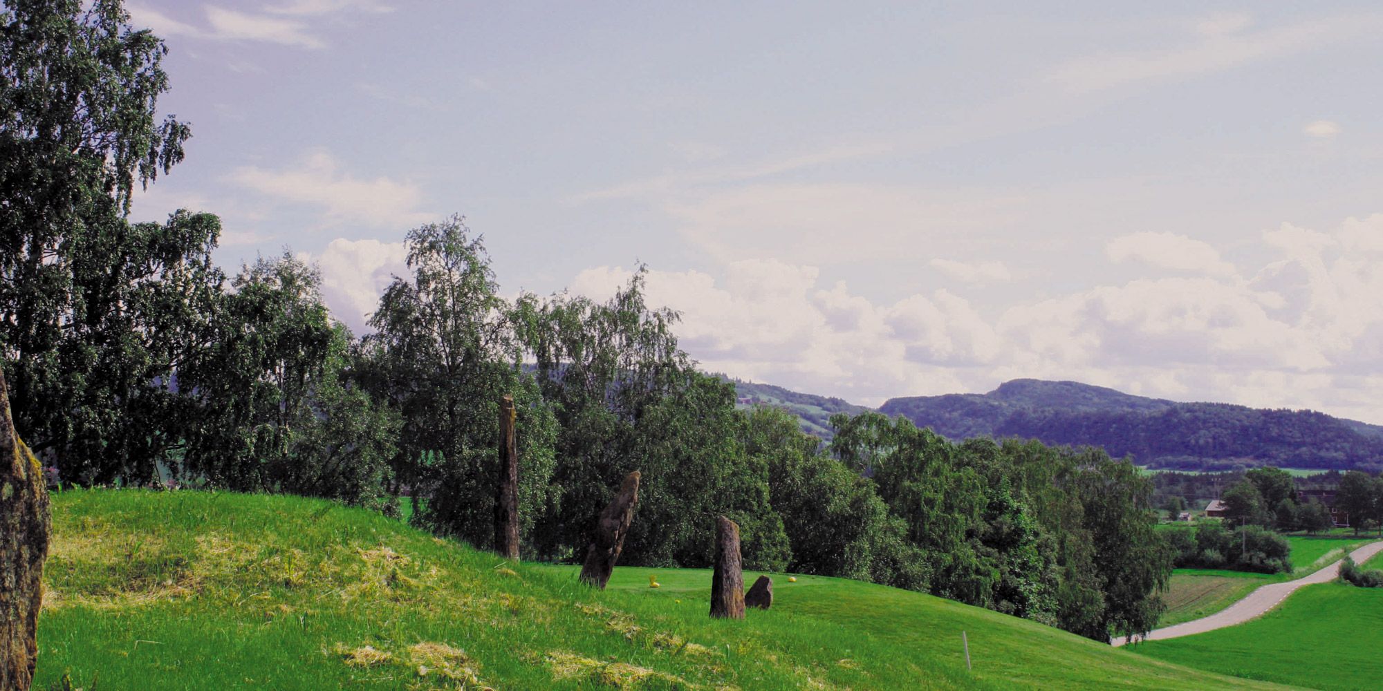 Ved bautaene ved Trones i Verdal