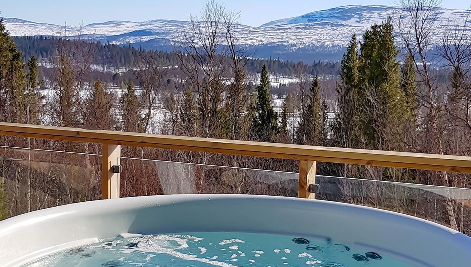 wellness_hottub_1200px
