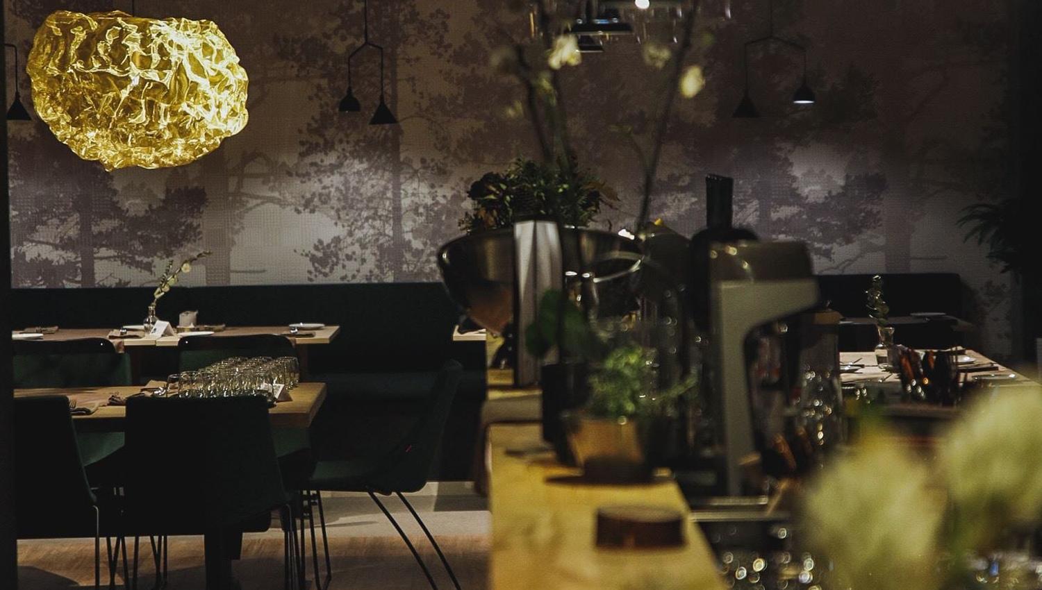 Interior restaurant