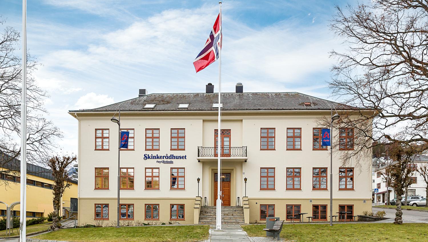 Skinkerådhuset på Stranda