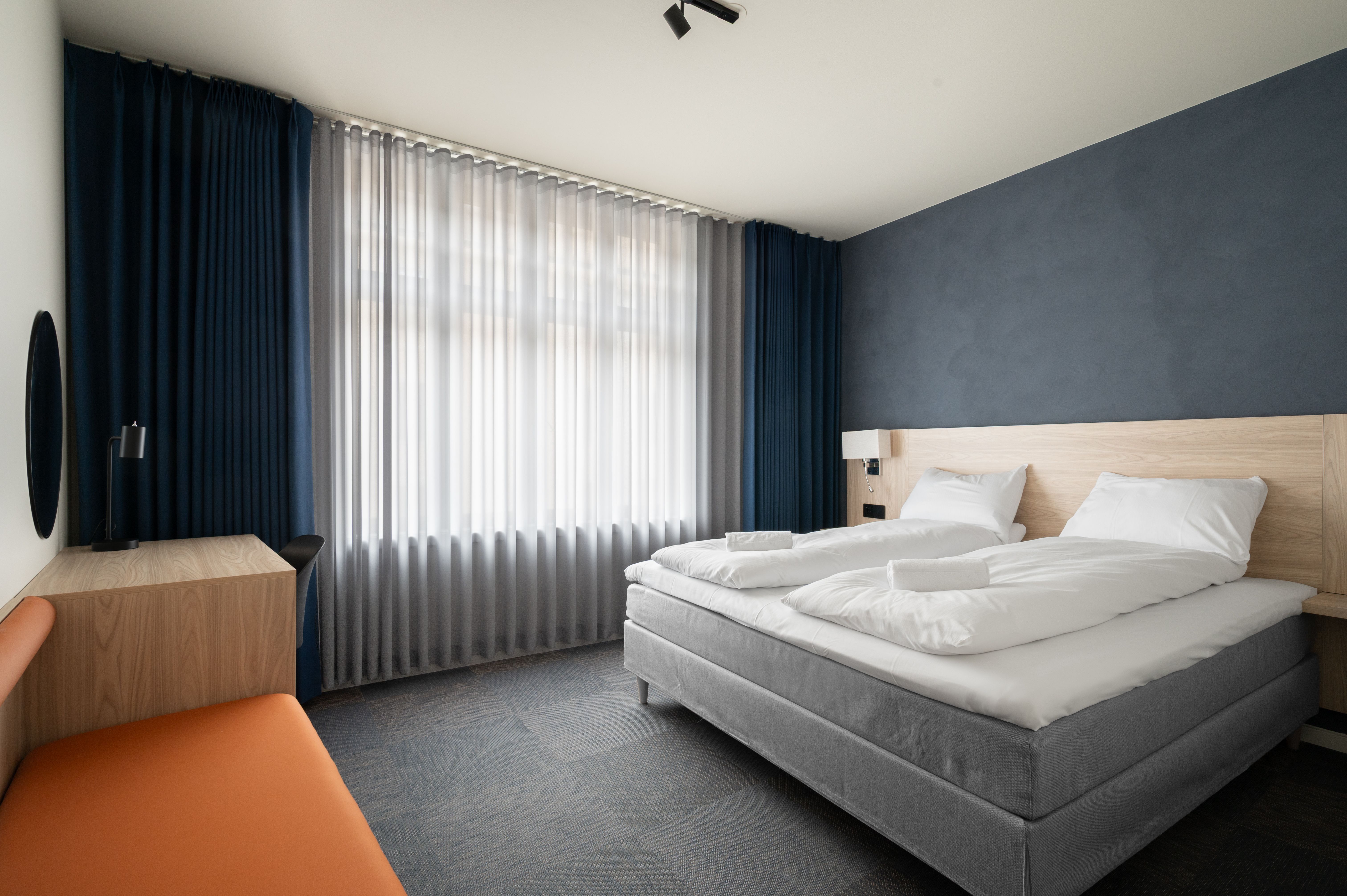 BREEZE Hotel Victoria