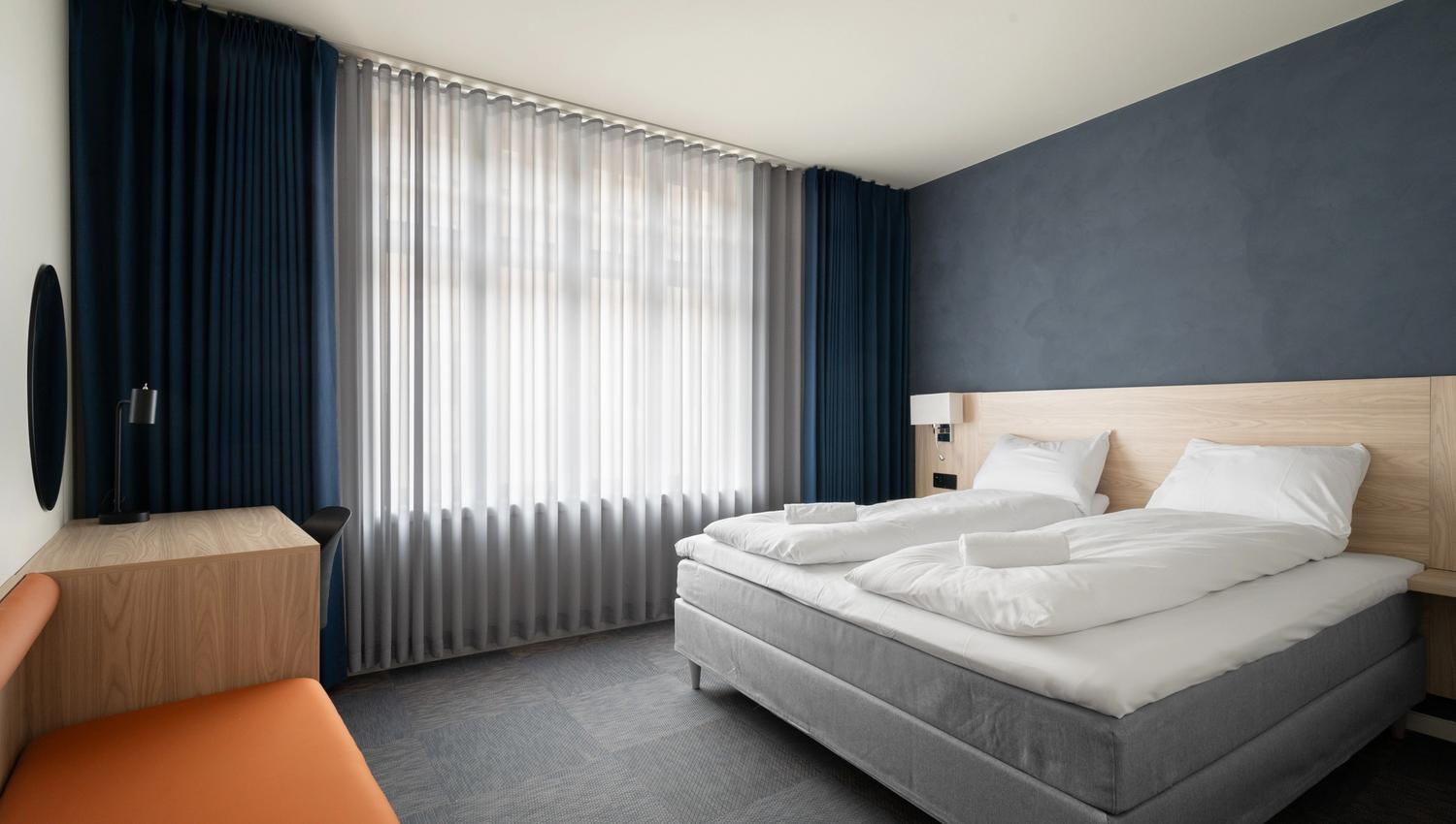 BREEZE Hotel Victoria