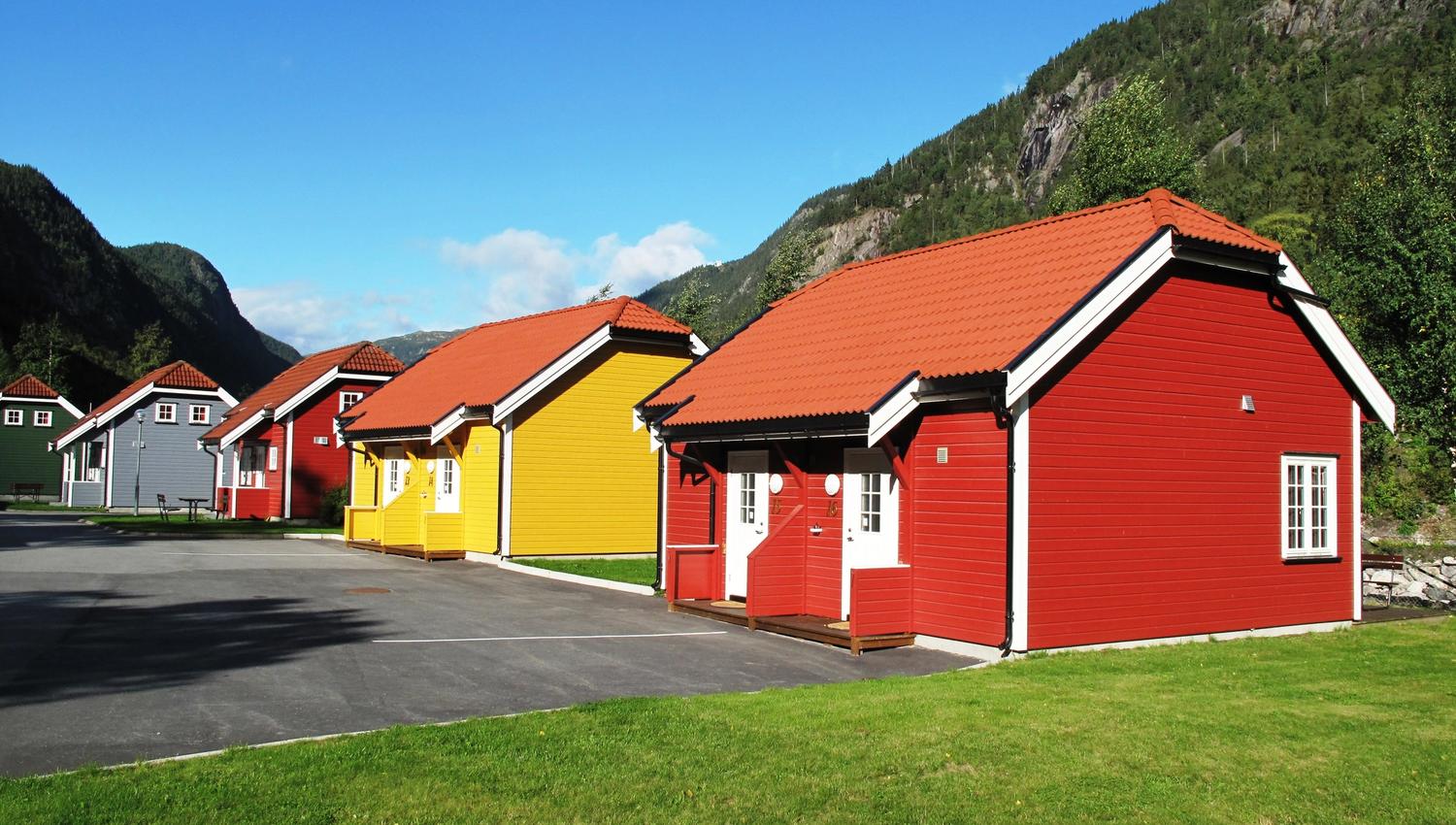 Hytter som er kopier av de første arbeiderboligene på Rjukan