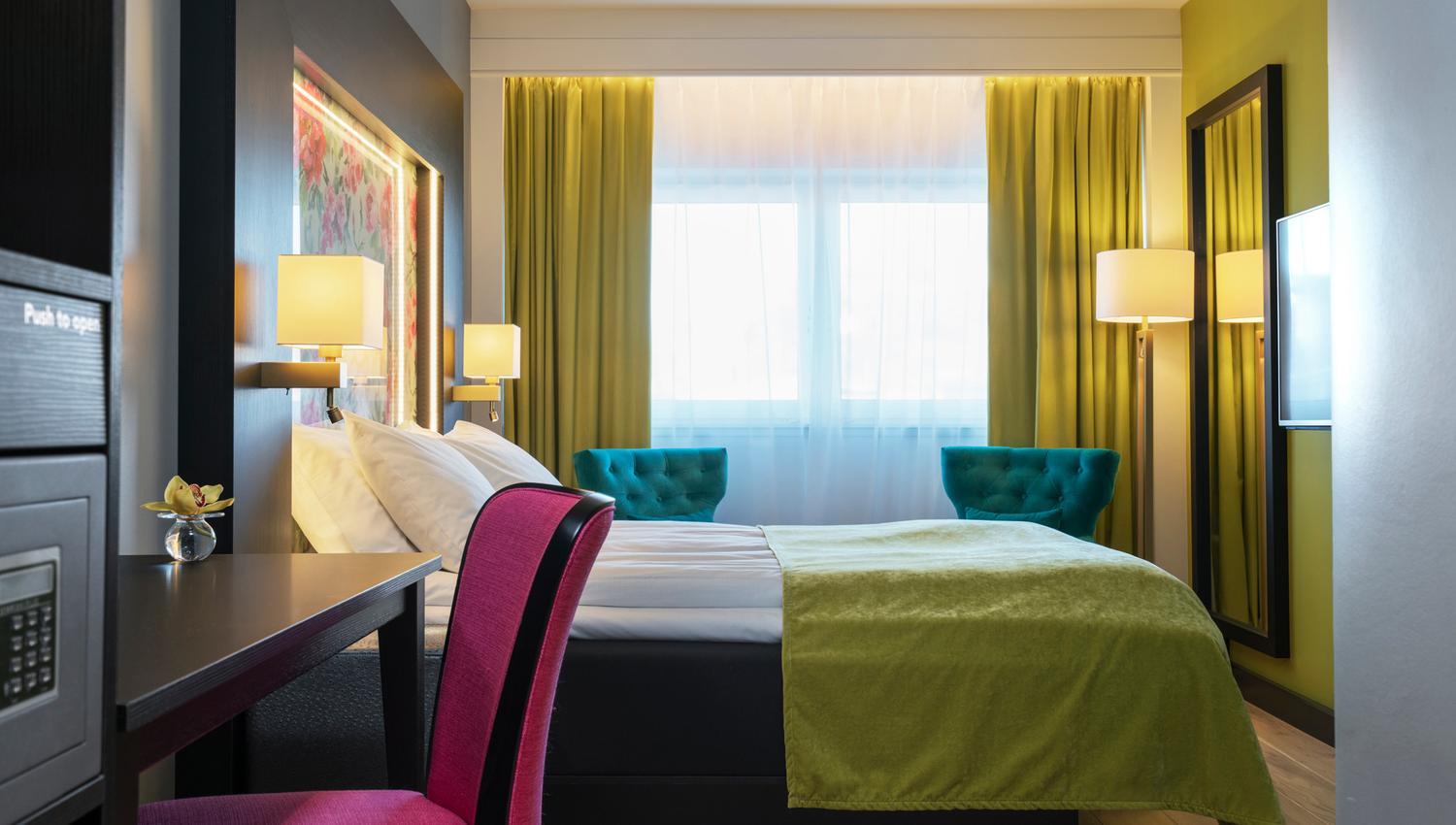 hotel room at Thon Hotel Arendal