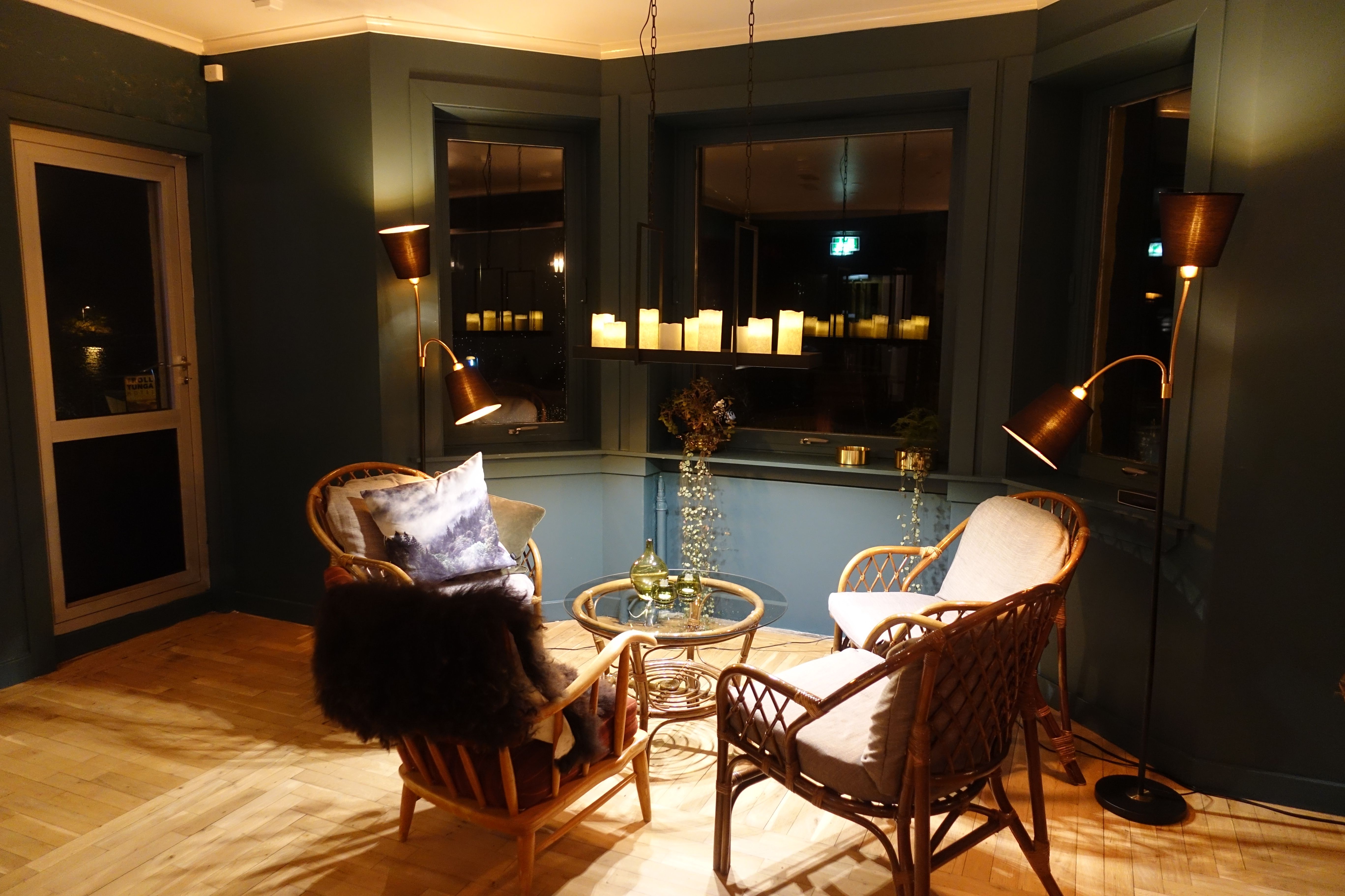Ein lun og koseleg lounge der du kan slappe av etter ein dag med eventyr.