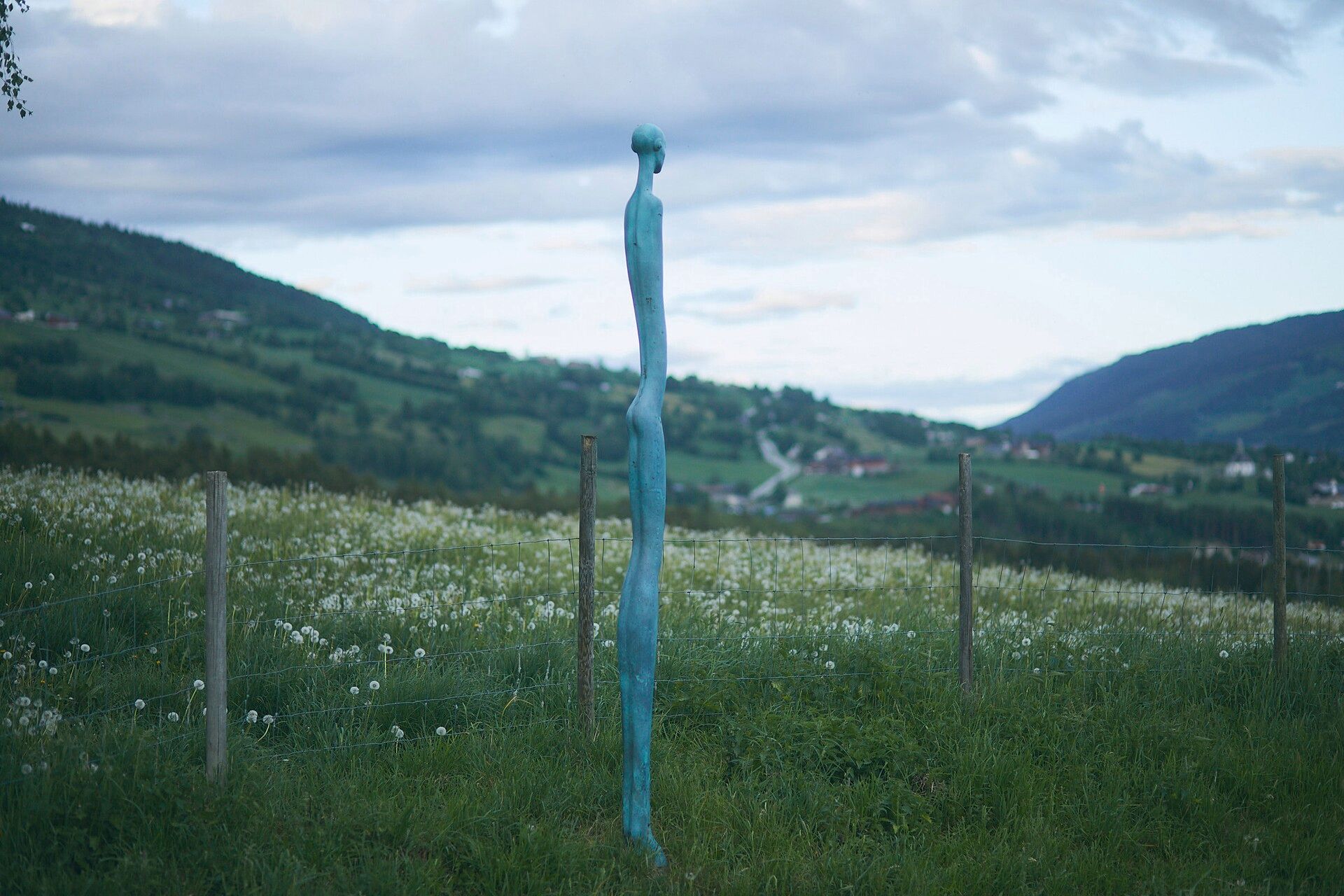 Flokk-Gitte-Dahlin-2011-.-Skulpturstopp-i-Kunstlandskap-Gudbrandsdalen--LL-04822_1920- Foto_Ola_Rind