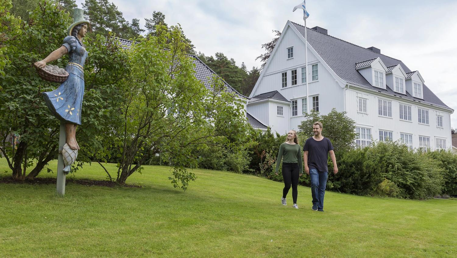 Hvitsten Skole