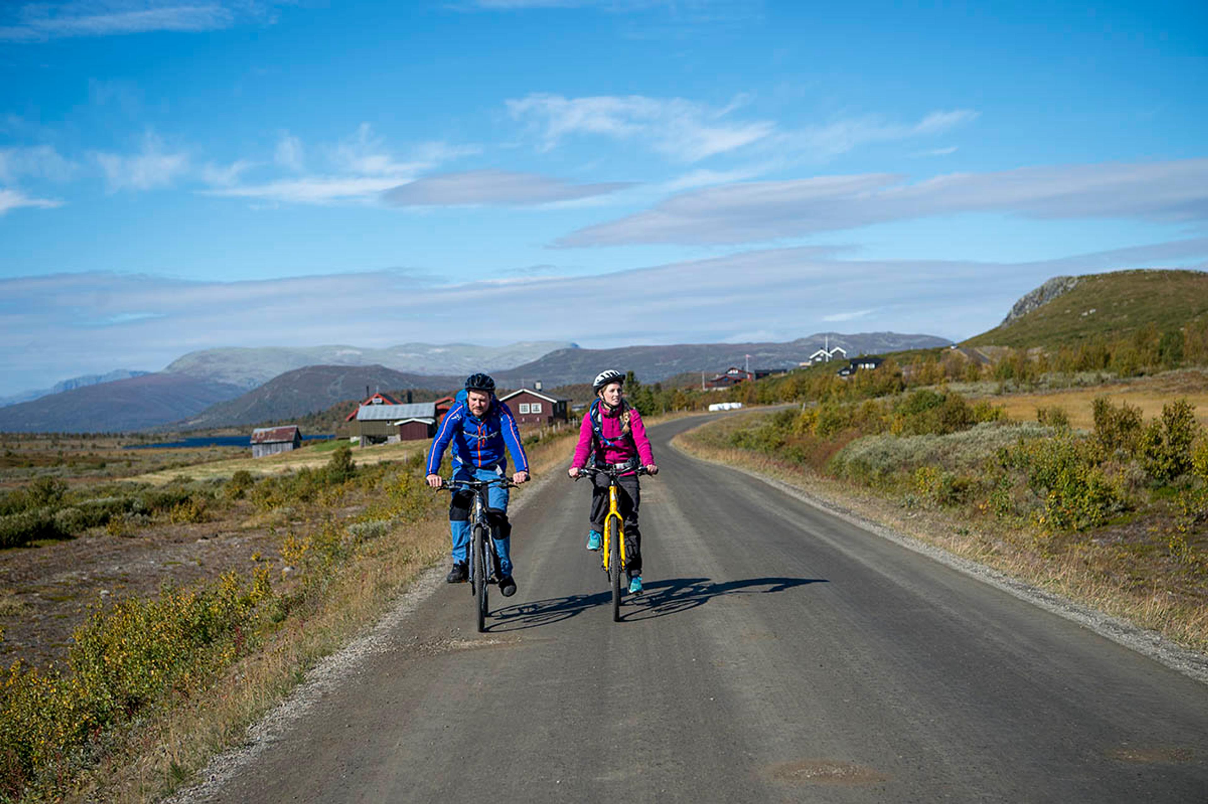 Sykkeltur på Mjølkevegen over Stølsvidda
