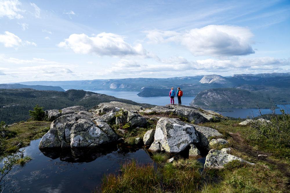 2 damer på Venelifjell i Vrådal