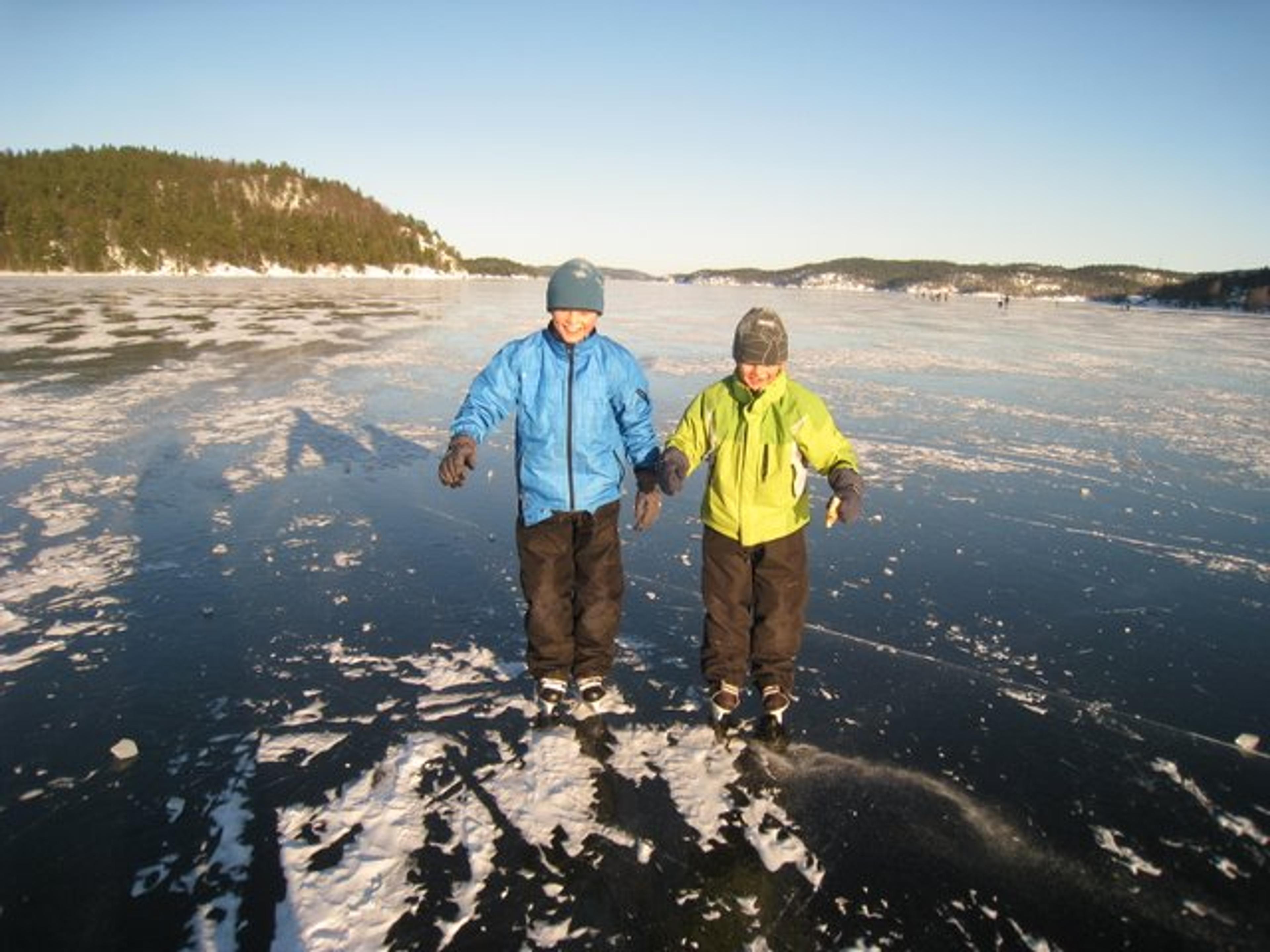På skøyter i Grimstad