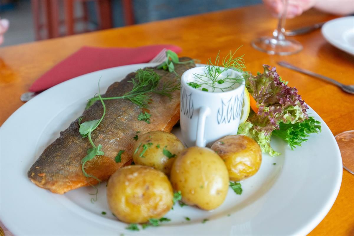 ElgstuaKafe_signaturrett_Fisk