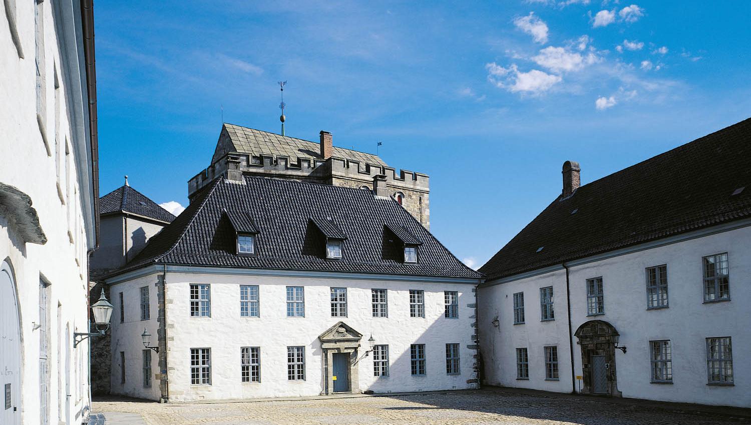 Bergenhus Festning - inne i gården