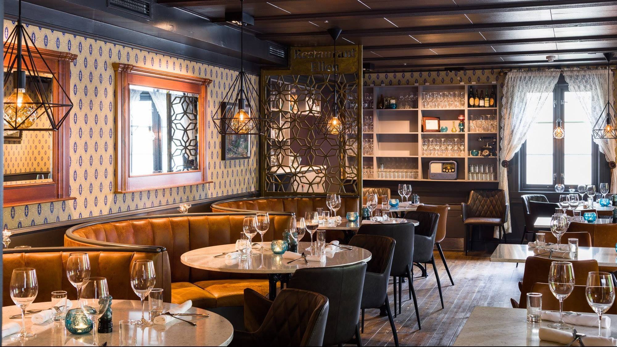 Bilde av Restaurant Ellen med dekkede bord.