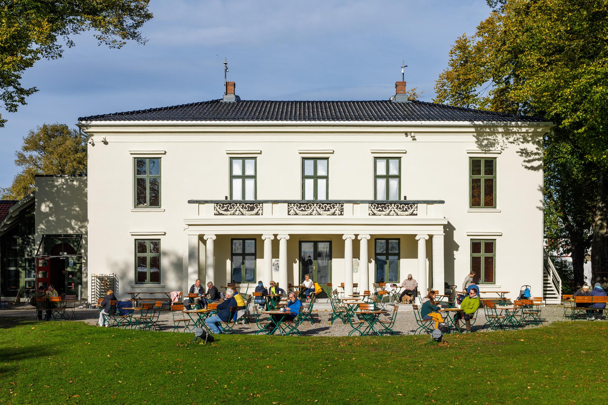 Punkt Ø - Galleri F15 – Kunstgalerie