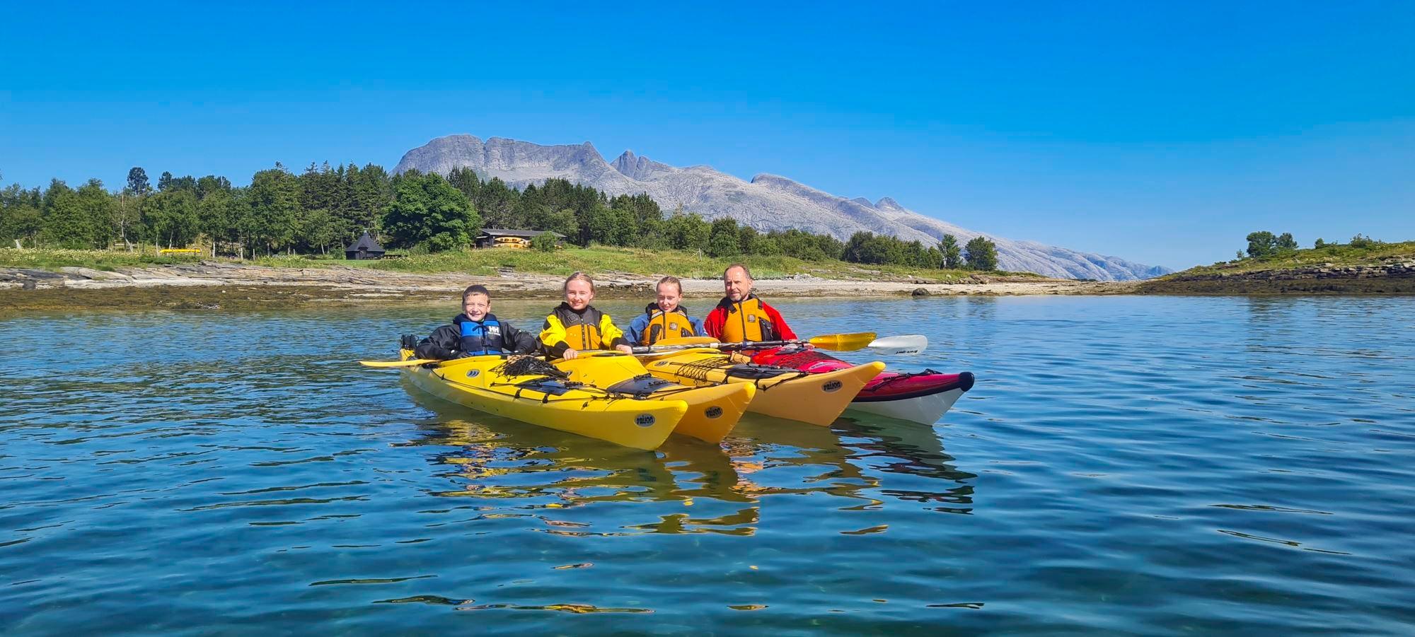 Kayaking Around Sandnessjøen and Herøy – Courses and Guided Tours