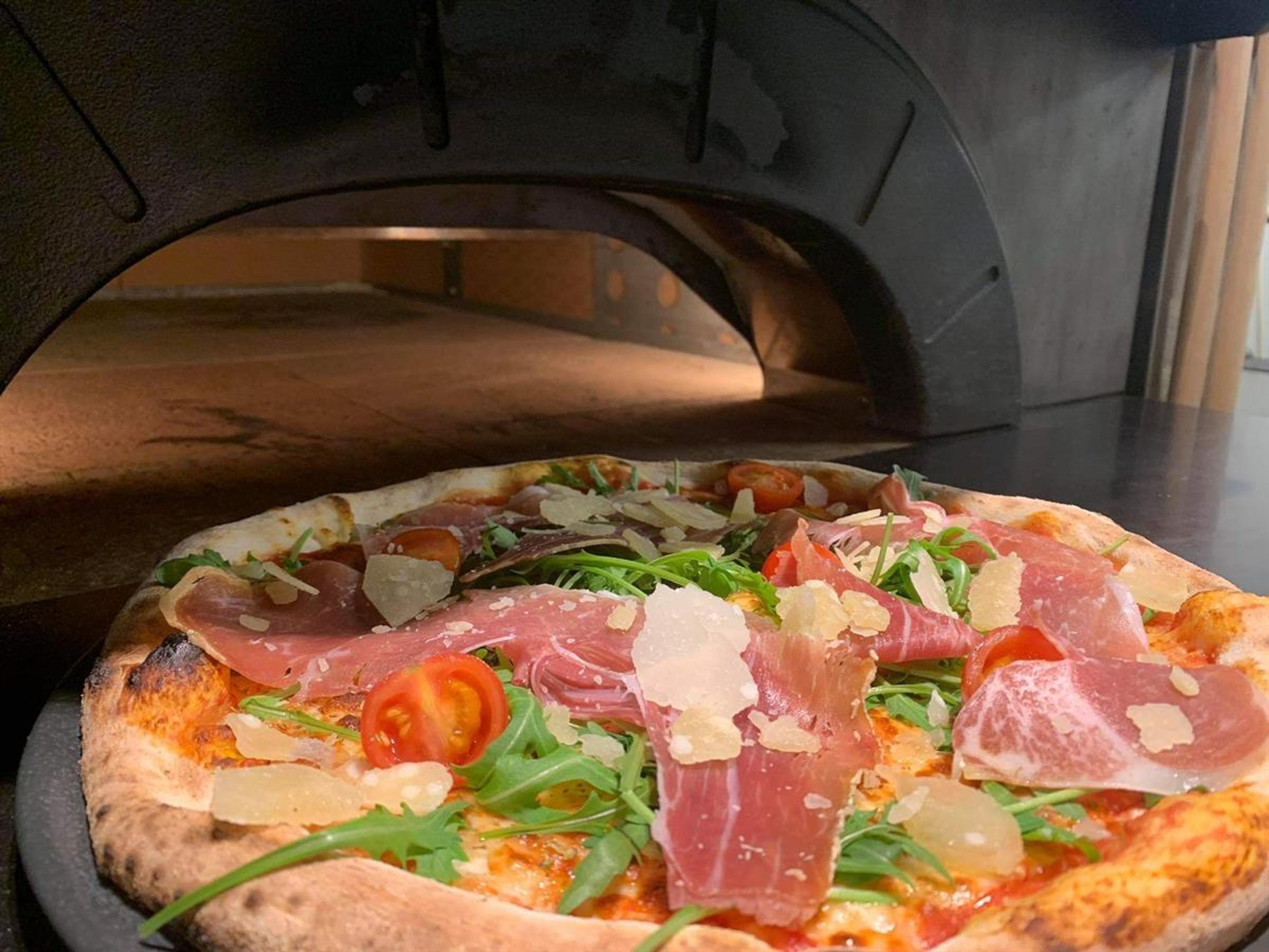 received_1316021511932381