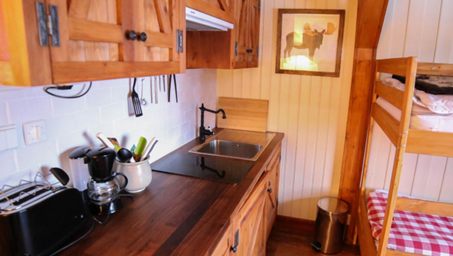 skarvruet-hostel-kitchen-800px