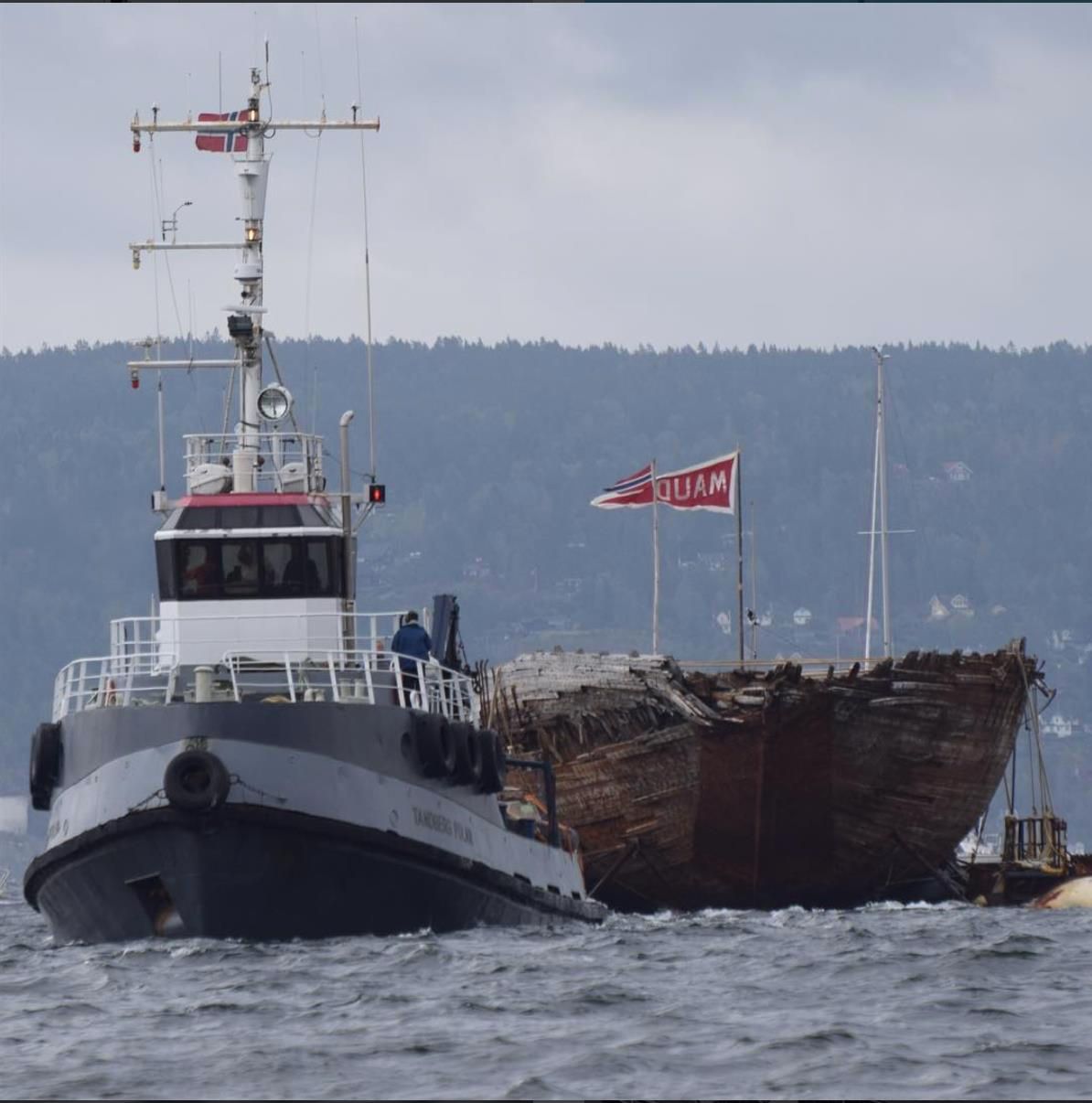 The Polar Ship Maud is being transported to Vollen. Roald Amundsen had the ship built in Vollen.