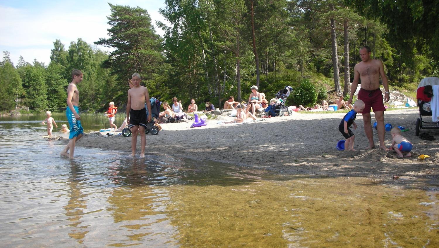 Beach close to Øysang Brygge